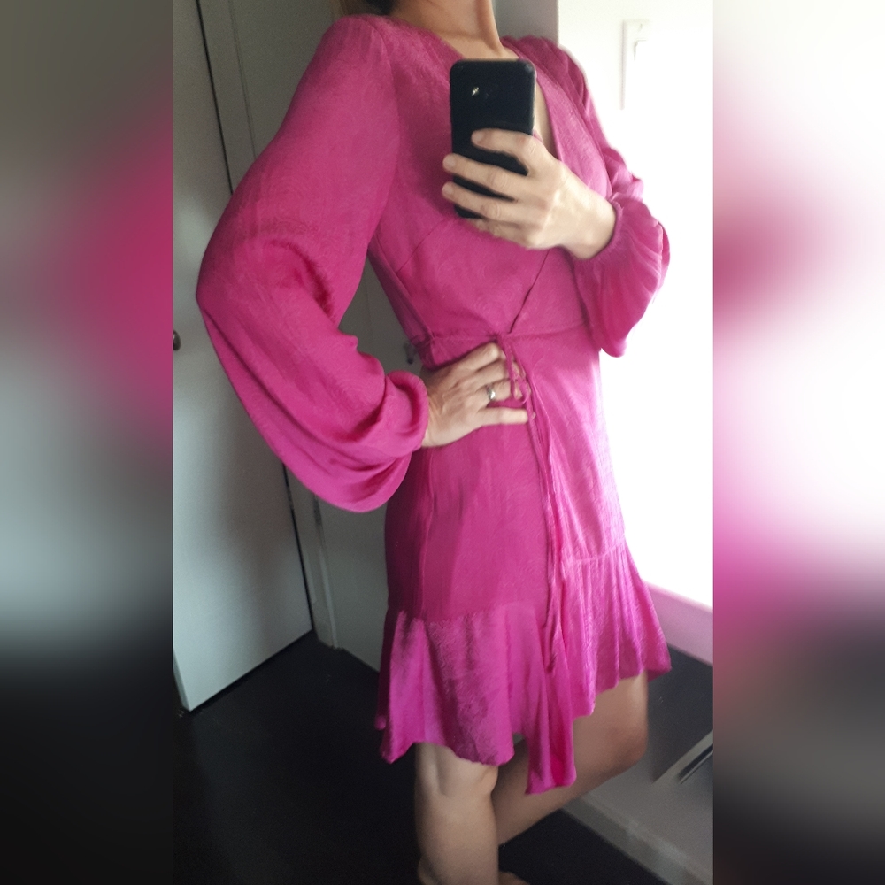 Guess ruffle wrap dress